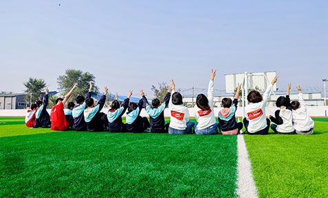 积极构建可持续公益生态 朗姿股份全资捐建运动场竣工交付使用